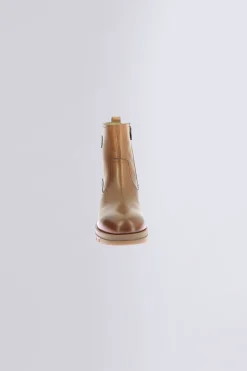 Kick Bootela Camel