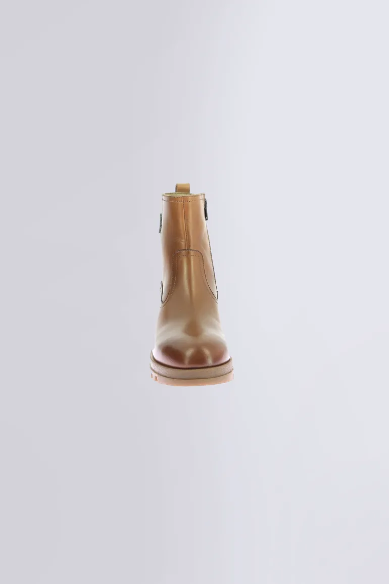 Kick Bootela Camel