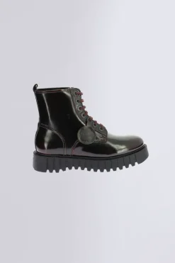 Kick Facet vernis Bordeaux