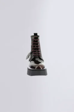Kick Facet vernis Bordeaux