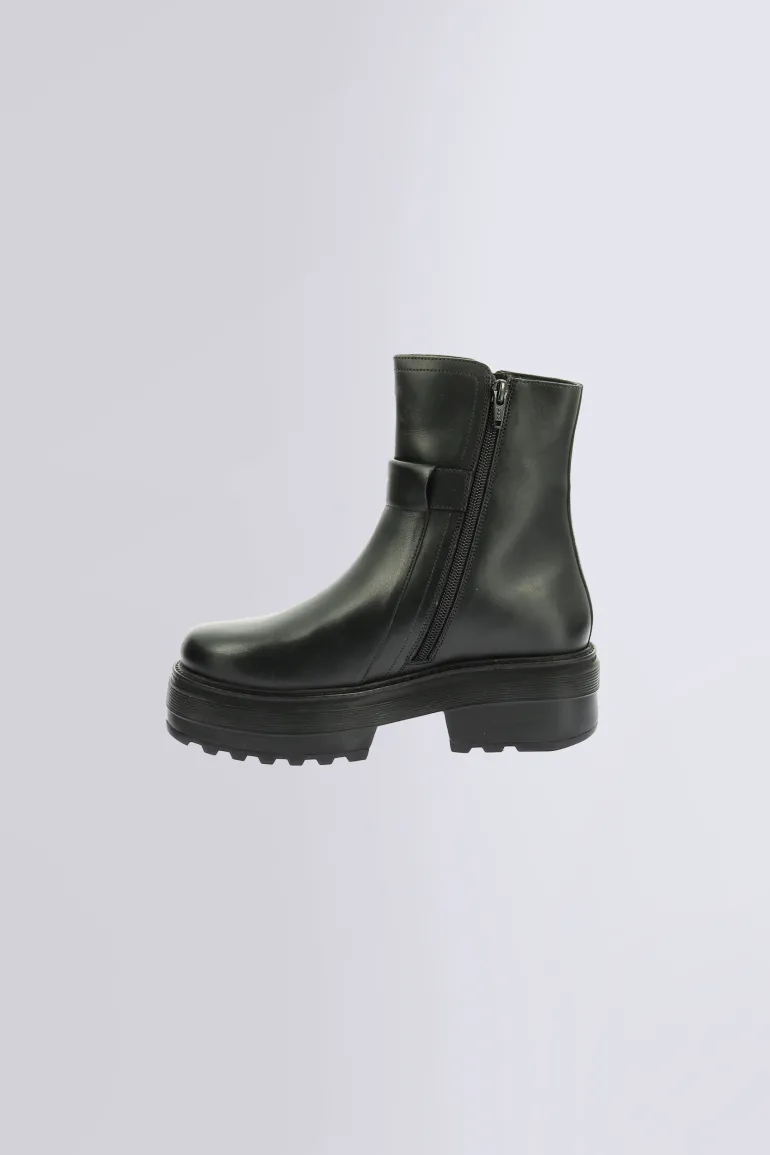 Kick Heta Noir